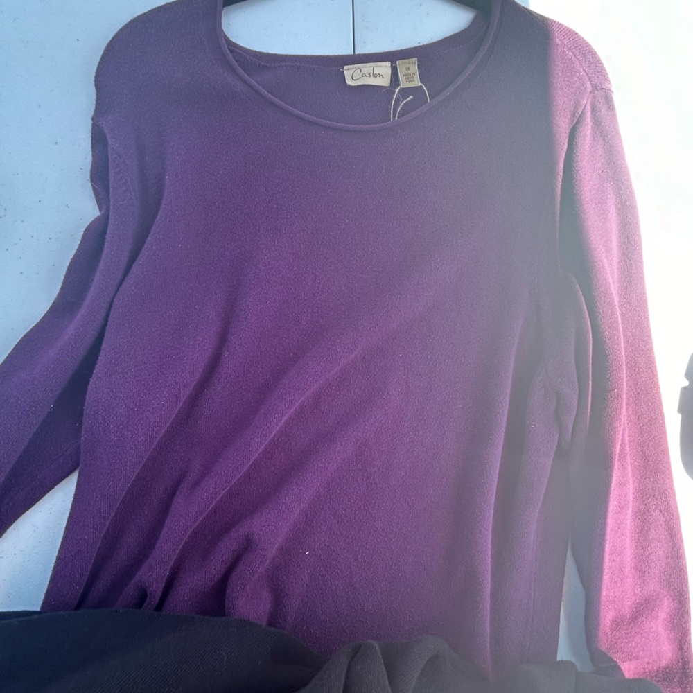 Lightweight Sweater - Picture 3 of 3